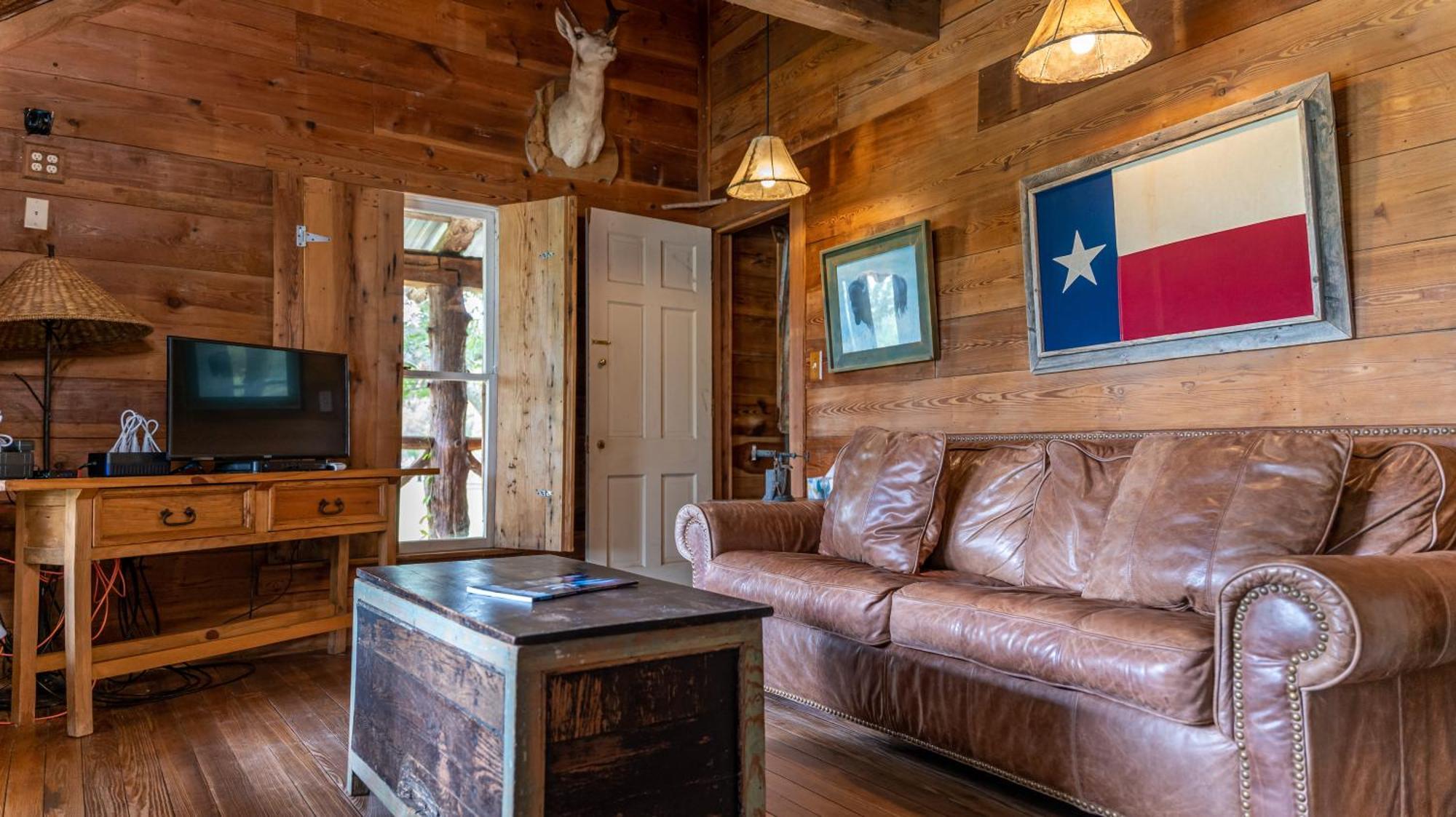 Moon River Ranch Satin Exterior photo